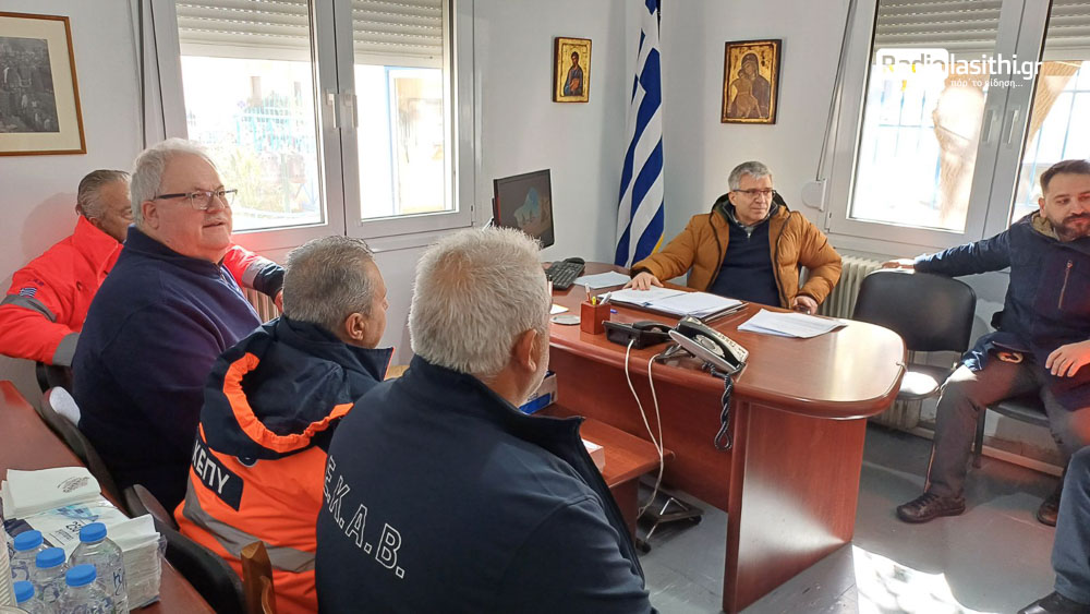 askisi-nosokomeio-ierapetras-2025-12 Άσκηση ετοιμότητας στο Νοσοκομείο Ιεράπετρας: Δοκιμή σχεδίων εκκένωσης σε περίπτωση έκτακτης ανάγκης [εικόνες]