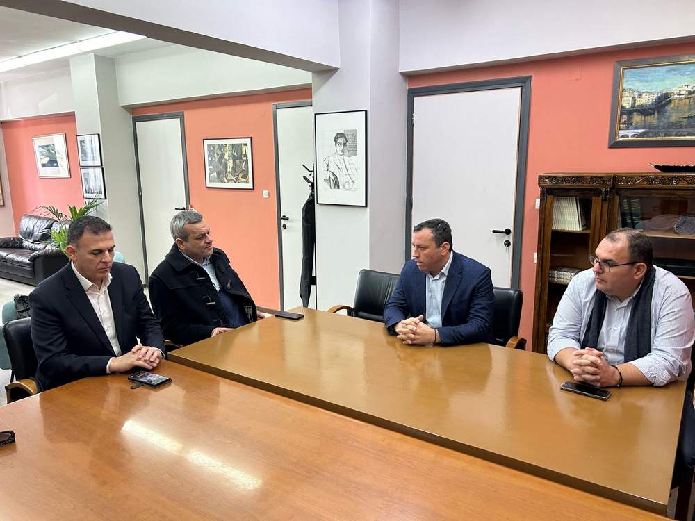 mamoulakis_karameros_3-25-2 Τα προβλήματα της Σητείας και του Αγίου Νικολάου στο επίκεντρο συναντήσεων του Χάρη Μαμουλάκη και του Γιώργου Καραμέρου με φορείς του Λασιθίου
