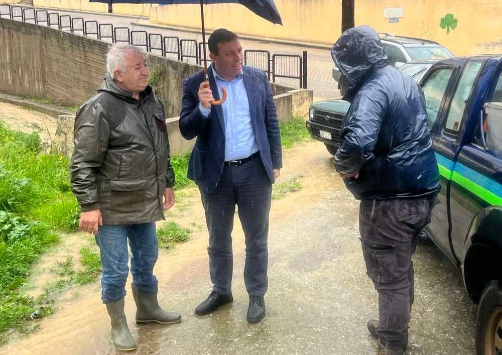 vroxoptoseis-neapoli-2-25-3 Kινητοποίηση του Δήμου Αγίου Νικολάου για την αντιμετώπιση προβλημάτων από τις έντονες βροχοπτώσεις στη Νεάπολη