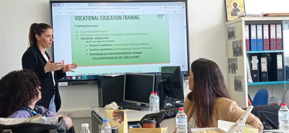 epal-erasmus-2-25-7 Επίσκεψη Εκπαιδευτικών από το IES POLÍGONO SUR της Ισπανίας στο 1ο Επαγγελματικό Λύκειο και Ε.Κ Ιεράπετρας