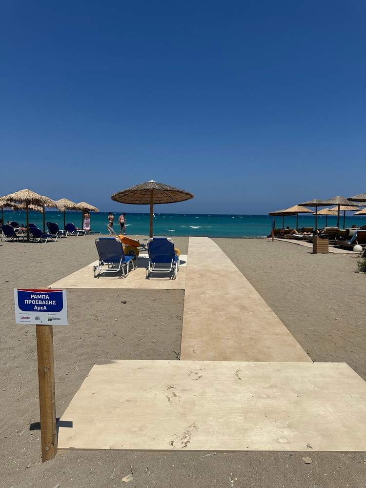 xakiadakis-rampes-2-25-2 Πρόσβαση στη θάλασσα για όλους! Μια ακόμη δράση συμπερίληψης από τη Χαλκιαδάκης Α.Ε.