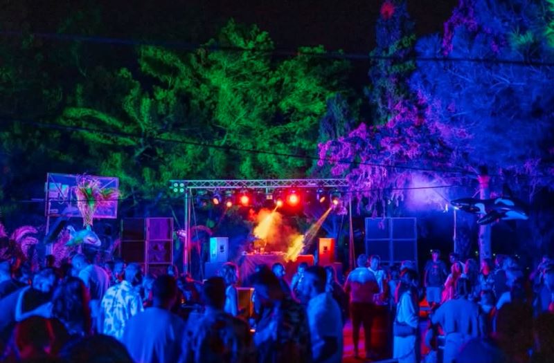 5-1-1 Παρασκευή 31 Ιουλίου: Το Mountain Beach Party επιστρέφει και στήνει… παραλία στα Έξω Λακώνια!