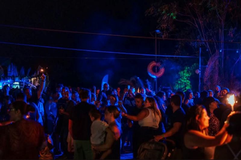 6-1 Παρασκευή 31 Ιουλίου: Το Mountain Beach Party επιστρέφει και στήνει… παραλία στα Έξω Λακώνια!